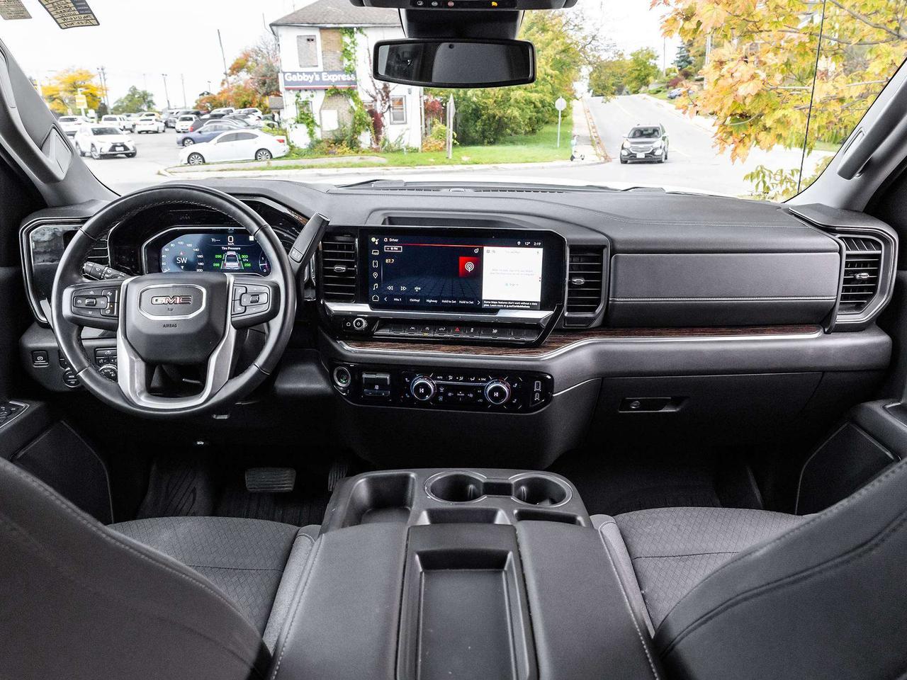2023 GMC Sierra 1500 SLE Photo