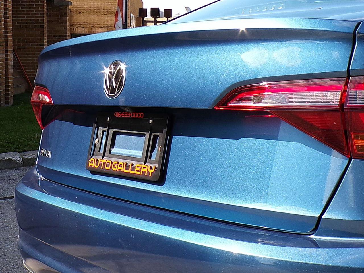 2019 Volkswagen Jetta 1.4L EXECLINE BSM LKA CAMERA SUNROOF APPLE CARPLAY Photo