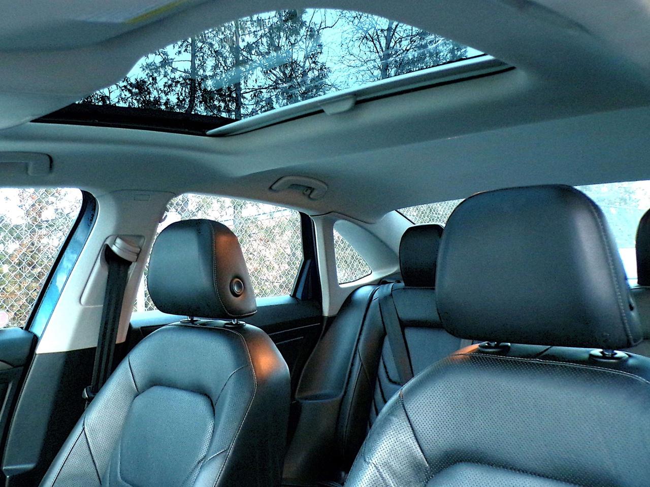 2019 Volkswagen Jetta 1.4L EXECLINE BSM LKA CAMERA SUNROOF APPLE CARPLAY Photo