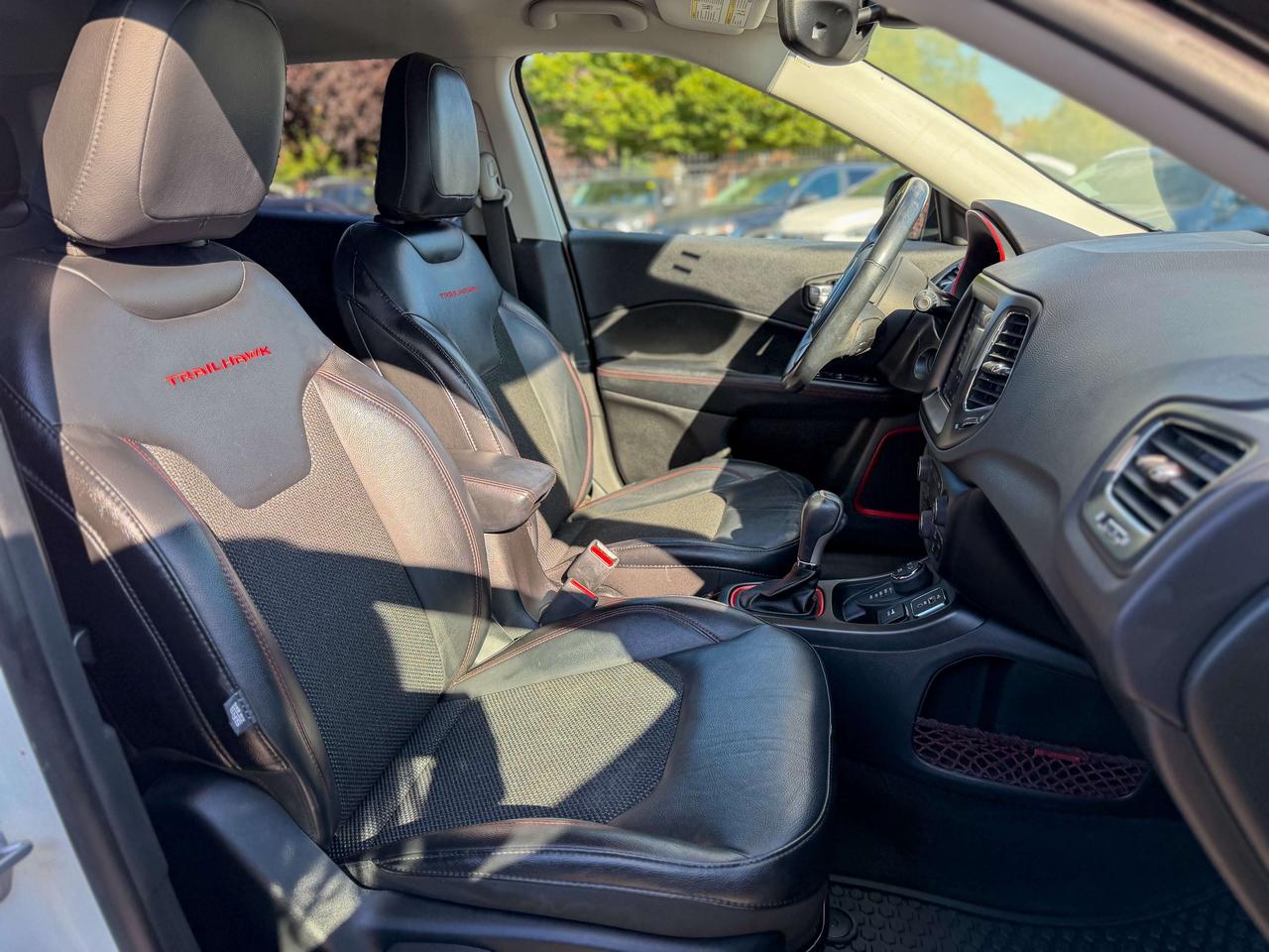 2018 Jeep Compass ONE OWNER/TRAILHAWK/4X4/HEATED SEATS/NAVI/REMOTE Photo