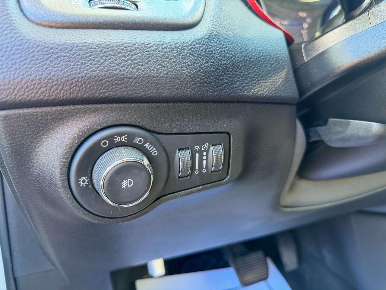 2018 Jeep Compass ONE OWNER/TRAILHAWK/4X4/HEATED SEATS/NAVI/REMOTE Photo