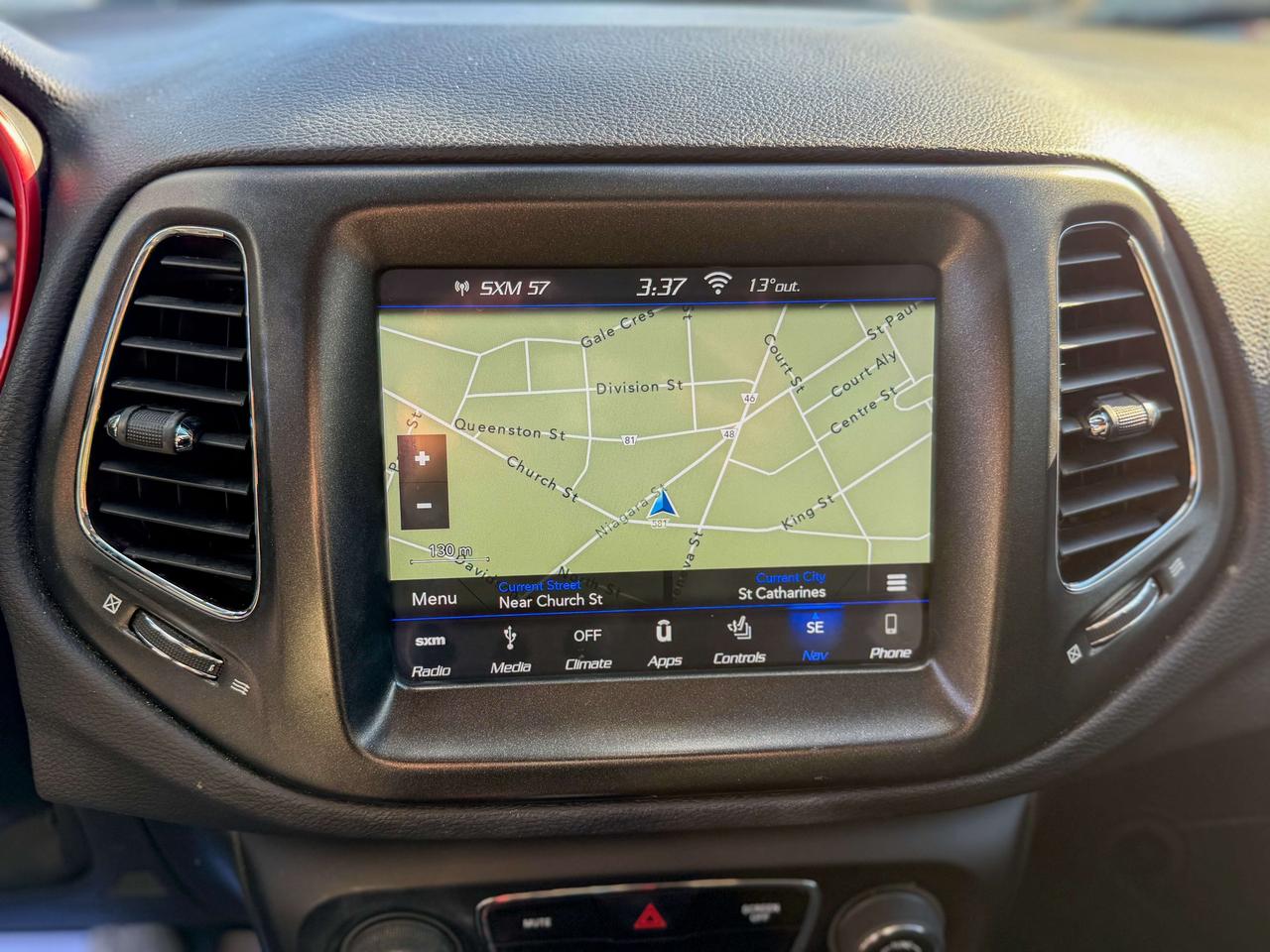 2018 Jeep Compass ONE OWNER/TRAILHAWK/4X4/HEATED SEATS/NAVI/REMOTE Photo