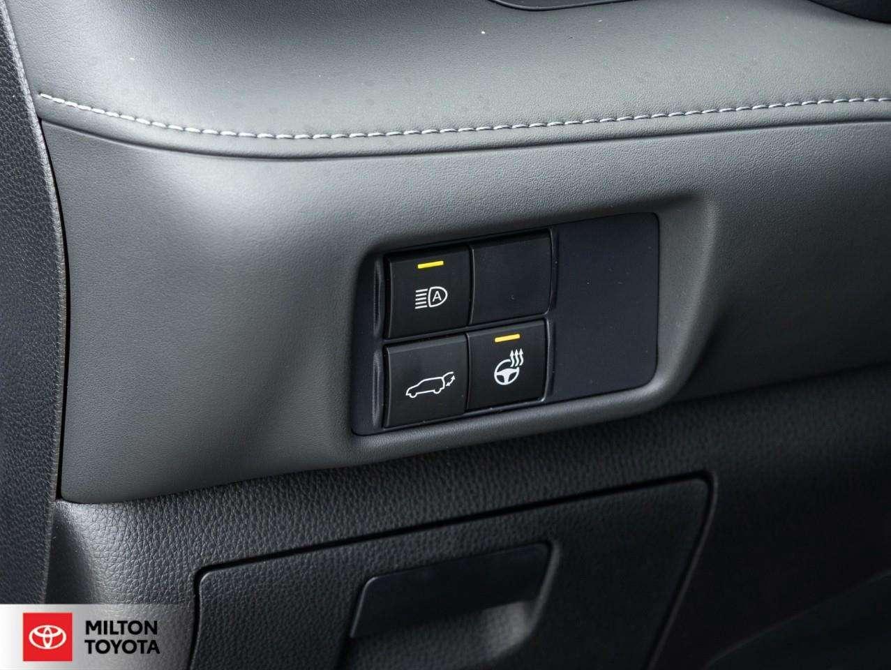 2021 Toyota Highlander LEATHER JBL SOUND NAVIGATION PANORAMIC SUNROOF ONE OWNER Limited Photo