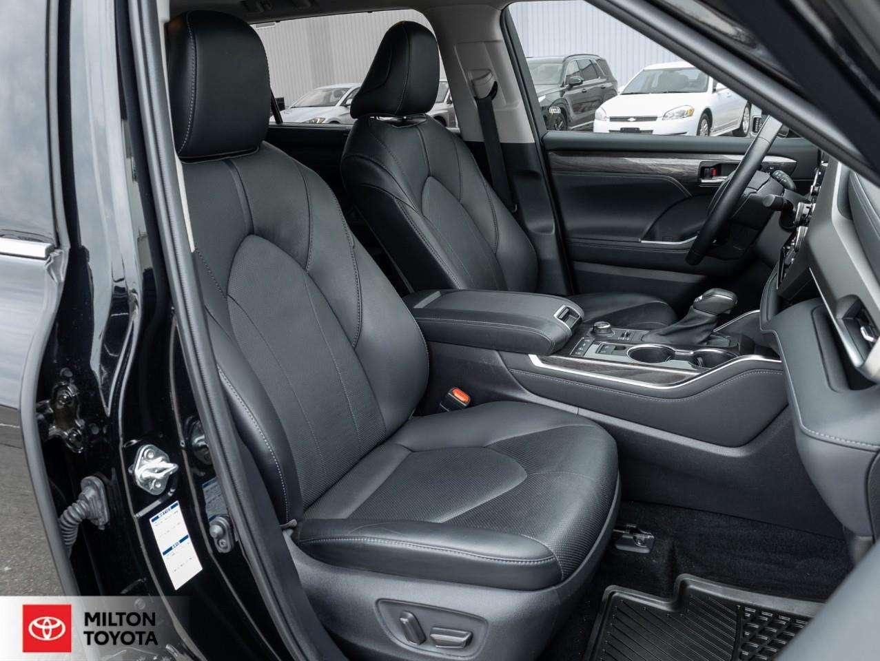 2021 Toyota Highlander LEATHER JBL SOUND NAVIGATION PANORAMIC SUNROOF ONE OWNER Limited Photo