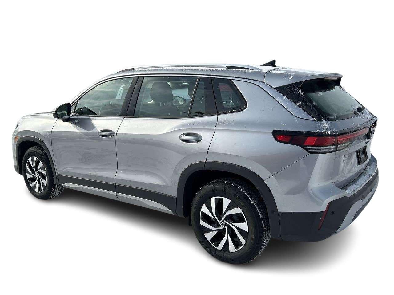 2026 Volkswagen Tiguan Trendline 4MOTION 17 Dublin alloy wheels  Volkswagen Digital Cockpit  Heated front seats   App-Connect Smartphones Photo
