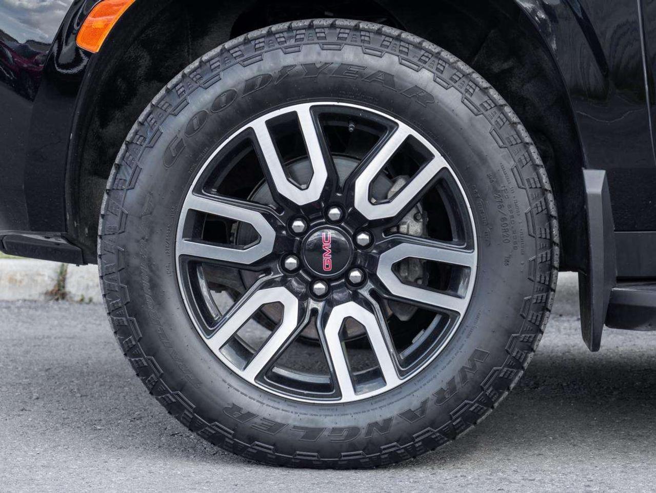 2021 GMC Yukon 4WD 4dr AT4 Photo
