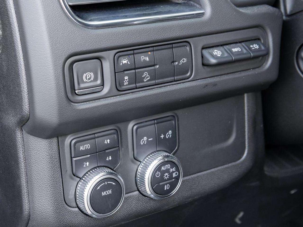 2021 GMC Yukon 4WD 4dr AT4 Photo