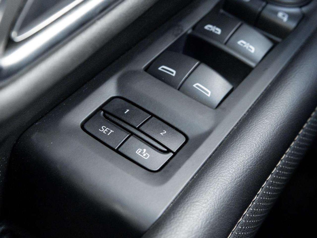 2021 GMC Yukon 4WD 4dr AT4 Photo