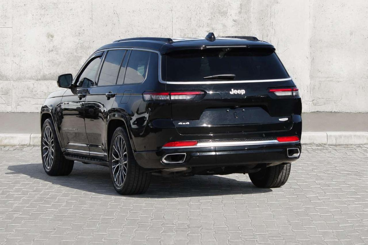 2025 Jeep Grand Cherokee Grand L Summit 4x4  Gps SiriusXM Moonroof ReverseC Photo