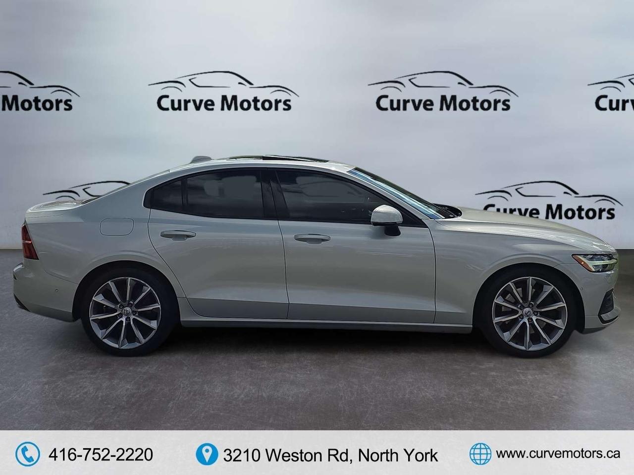 2019 Volvo S60 T6 AWD * NO ACCIDENTS / FULL SERVICE HISTORY / CARPLAY / PANORAMIC Photo