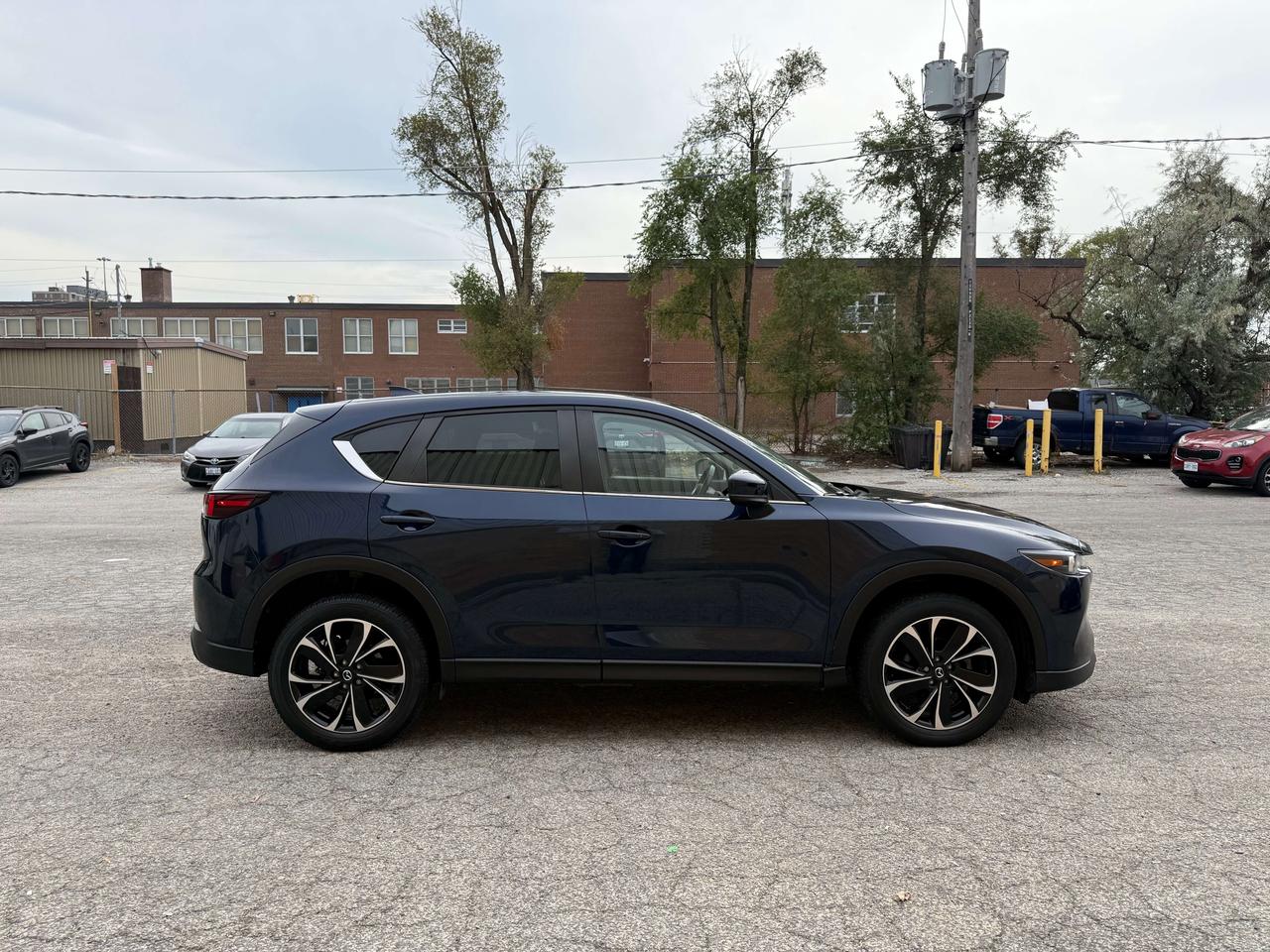 2023 Mazda CX-5 GS l Mazda Warranty l AWD l 2.5i Skyactive l Eco Photo