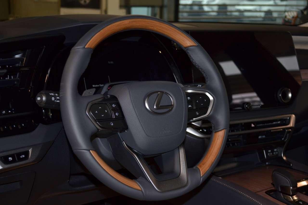 2026 Lexus RX 350H EXECUTIVE Photo