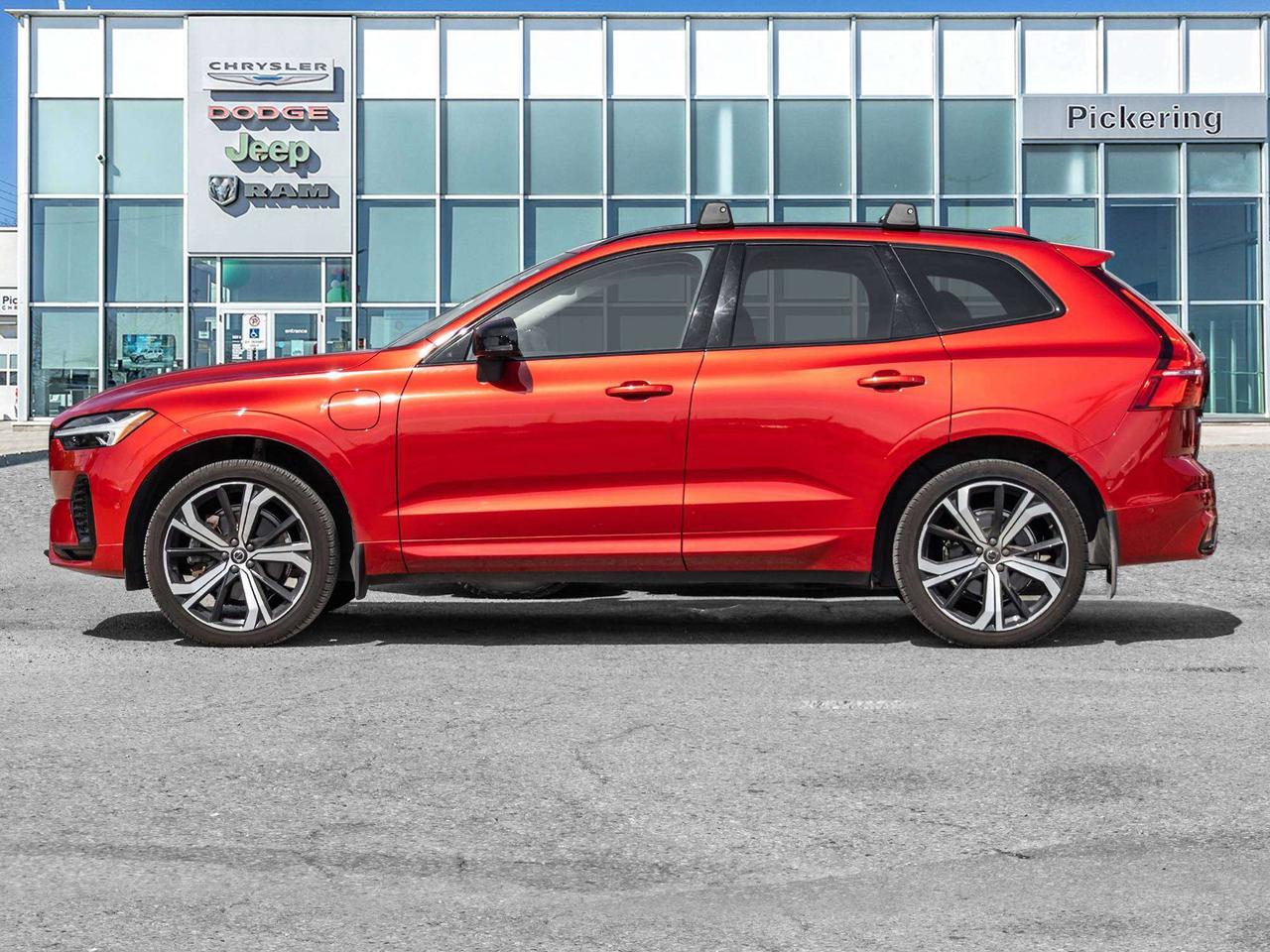 2024 Volvo XC60 ULTIMATE DARK THEME  ROOF Photo