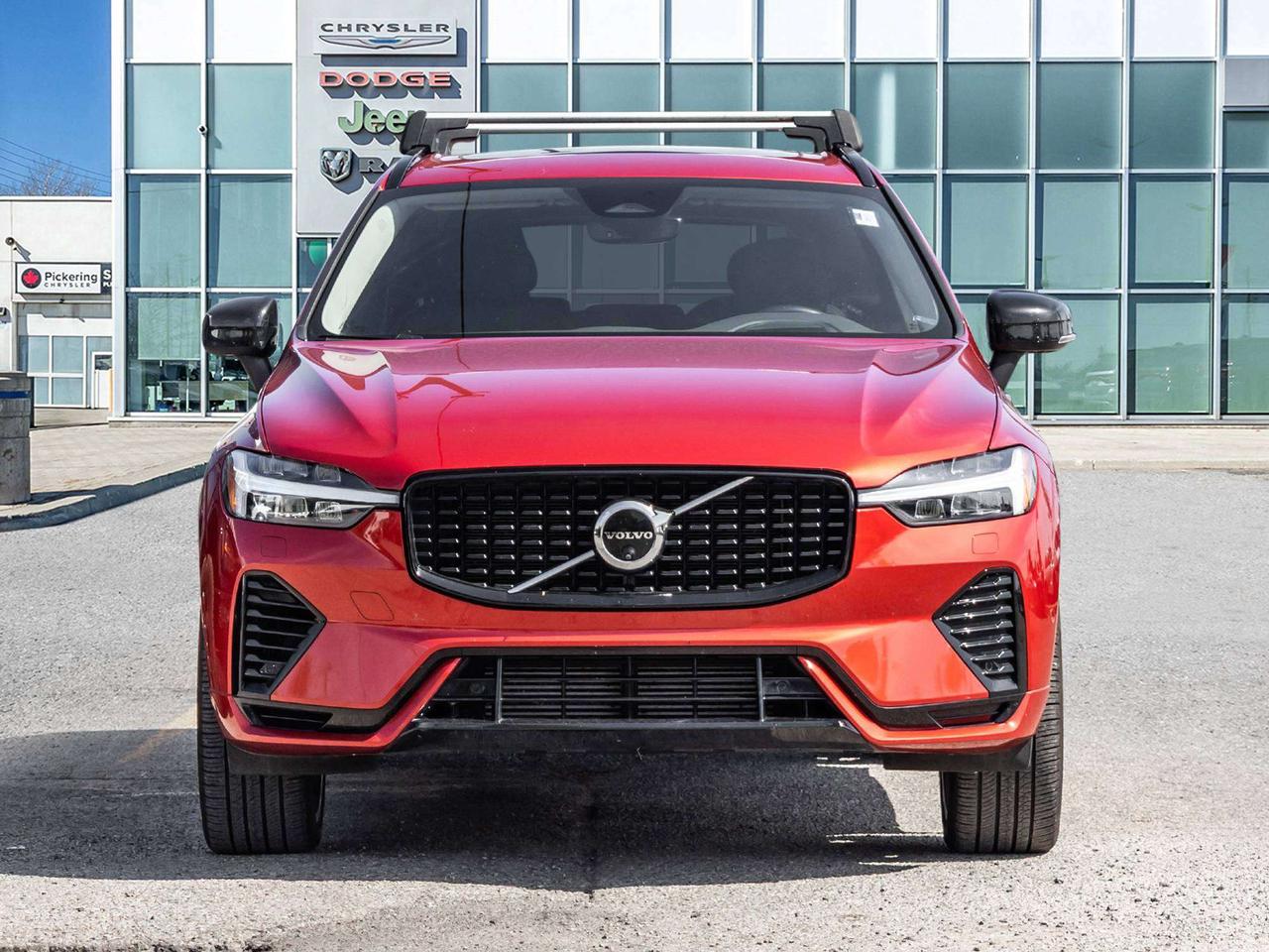 2024 Volvo XC60 ULTIMATE DARK THEME  ROOF Photo5