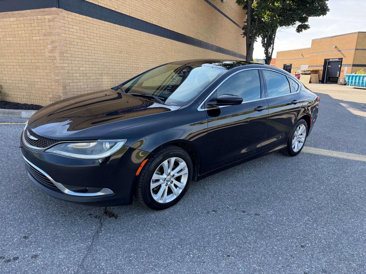 2016 Chrysler 200 Limited,1 Owner, Remote Starter, Automatic, Certif Photo1