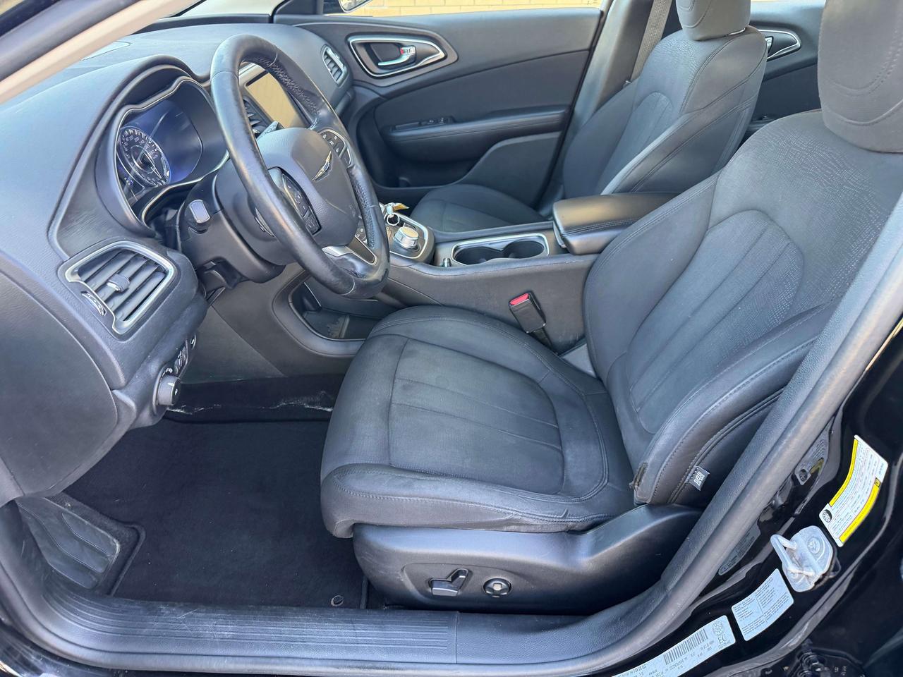 2016 Chrysler 200 Limited,1 Owner, Remote Starter, Automatic, Certif Photo