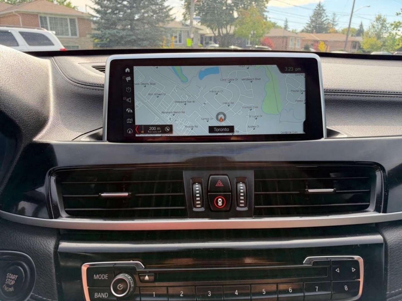 2020 BMW X1 xDrive28i *NO ACCIDENTS / NAVIGATION / CAMERA / LED LIGHTS / LANE ASSIST Photo
