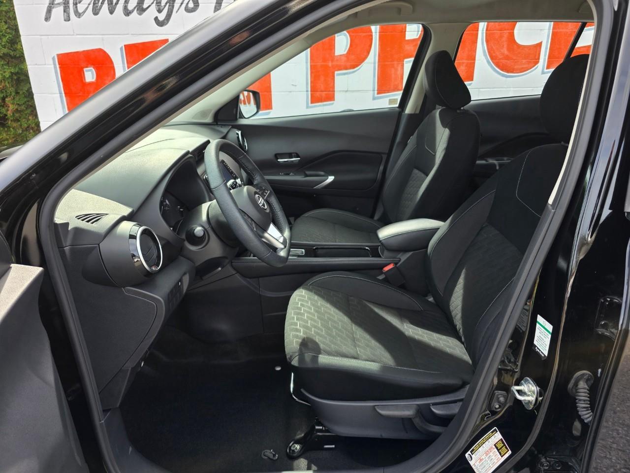 2024 Nissan Kicks SV 4dr Front-Wheel Drive Photo