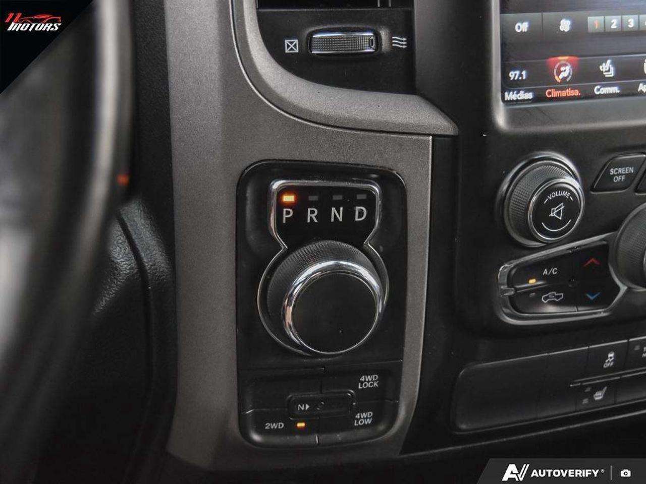 2021 RAM 1500 Express 4x4 Crew Cab 5'7 Box   NO ACCIDENTS Photo