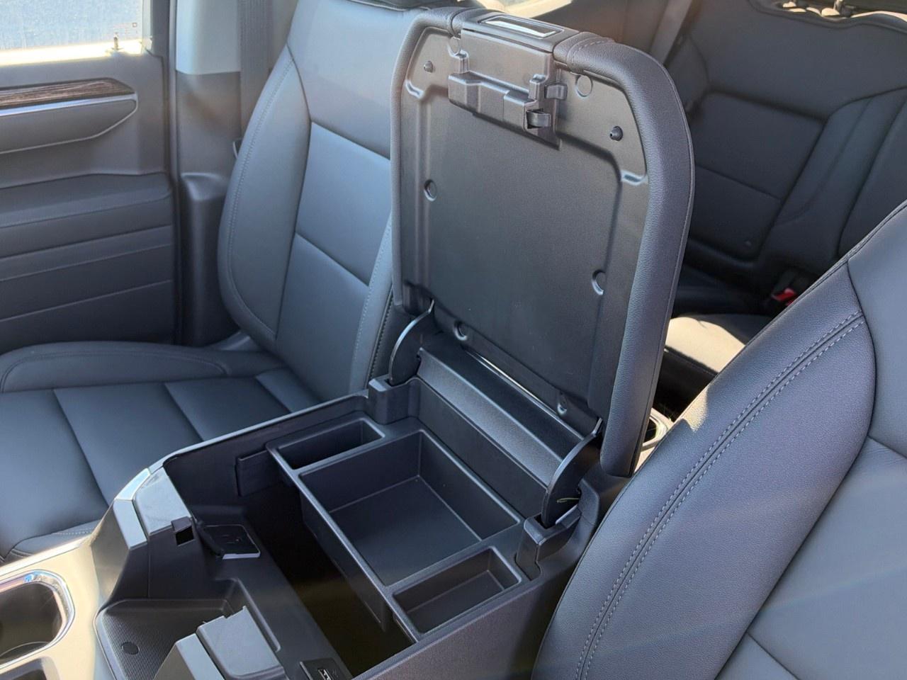 2026 GMC Sierra 1500 Crew Cab Standard Box 4-Wheel Drive Elevation Photo