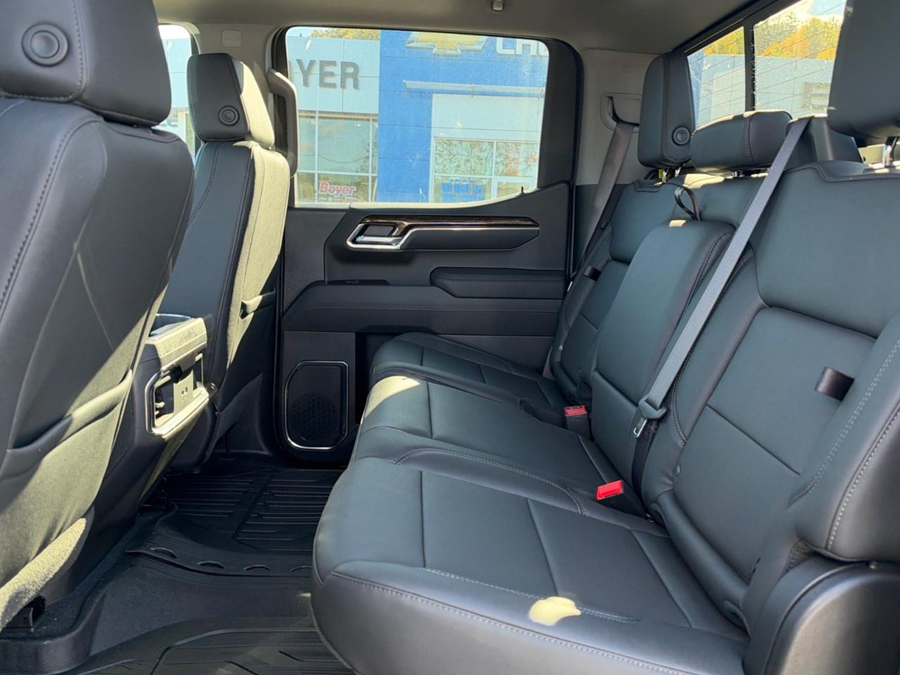2026 GMC Sierra 1500 Crew Cab Standard Box 4-Wheel Drive Elevation Photo