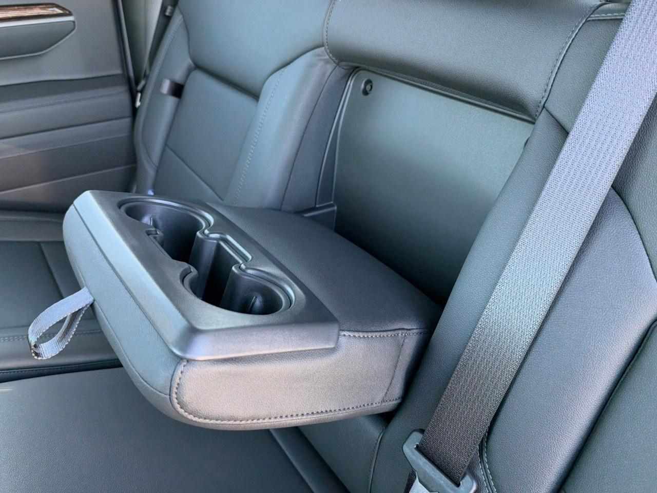 2026 GMC Sierra 1500 Crew Cab Standard Box 4-Wheel Drive Elevation Photo