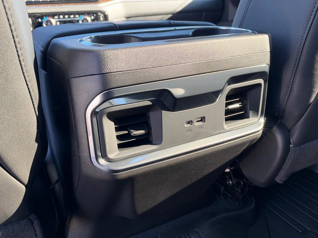 2026 GMC Sierra 1500 Crew Cab Standard Box 4-Wheel Drive Elevation Photo
