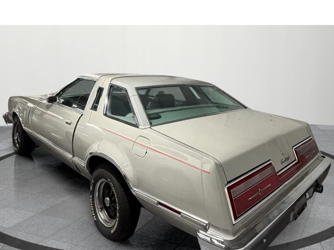 1977 Ford Thunderbird  Photo