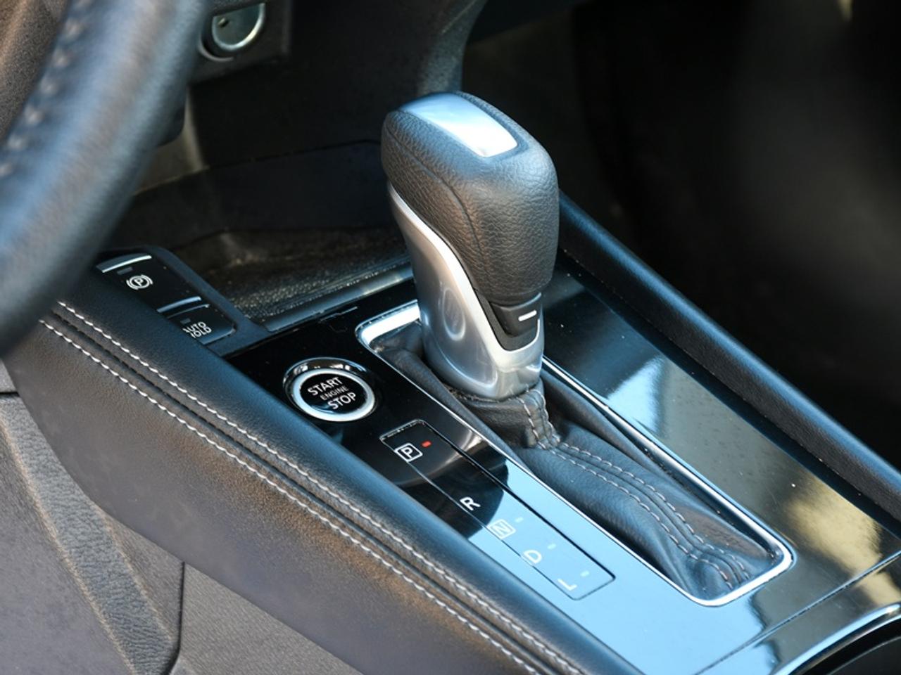 2024 Nissan Kicks SV   Remote Start   Heated Seats   Heated Steering   Alloys Photo