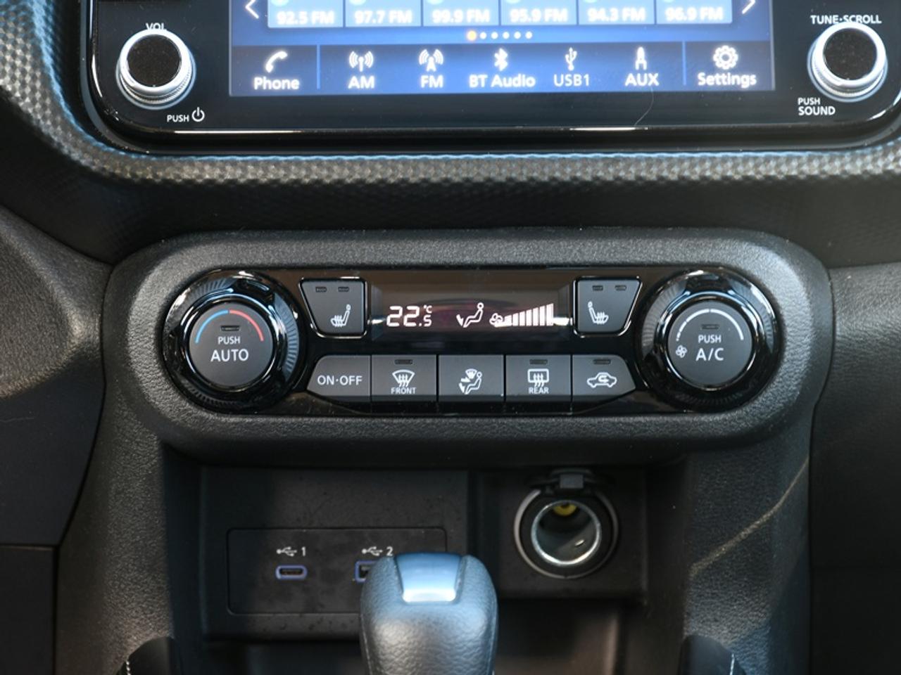 2024 Nissan Kicks SV   Remote Start   Heated Seats   Heated Steering   Alloys Photo