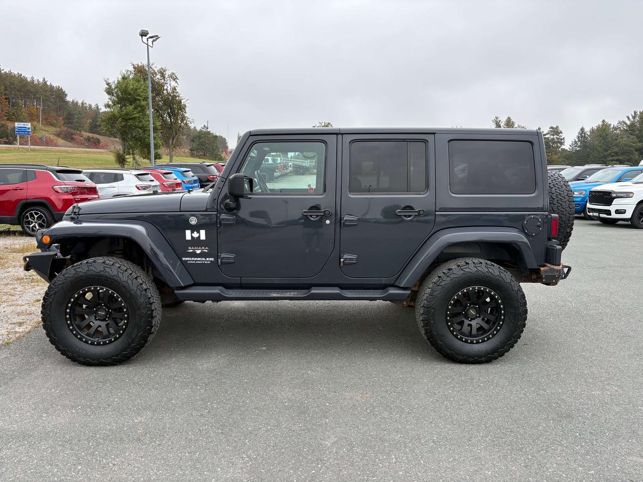 2017 Jeep Wrangler Sahara - htd seats - winch Photo