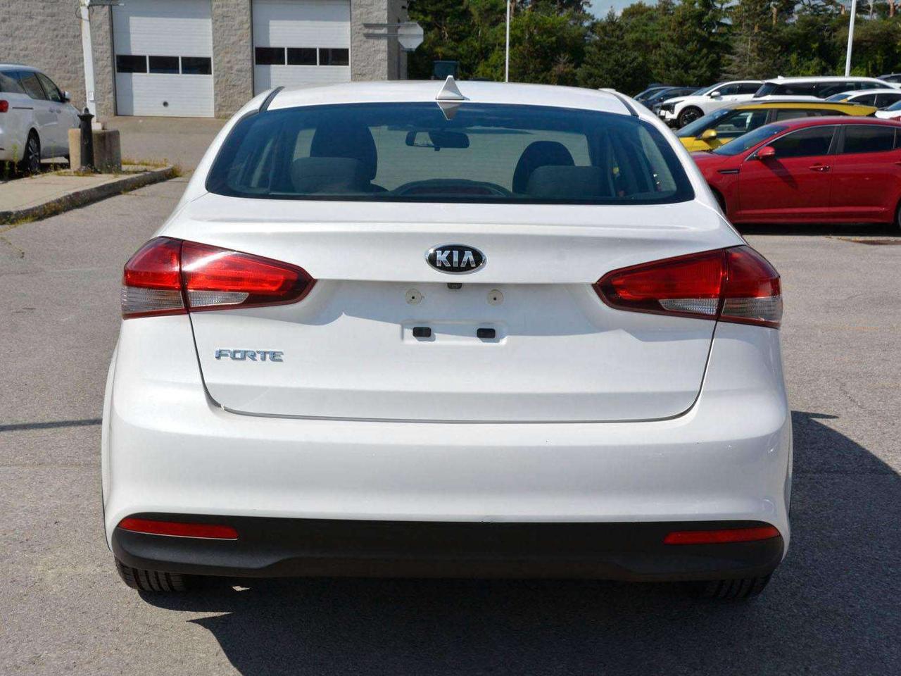 2018 Kia Forte LX Photo3