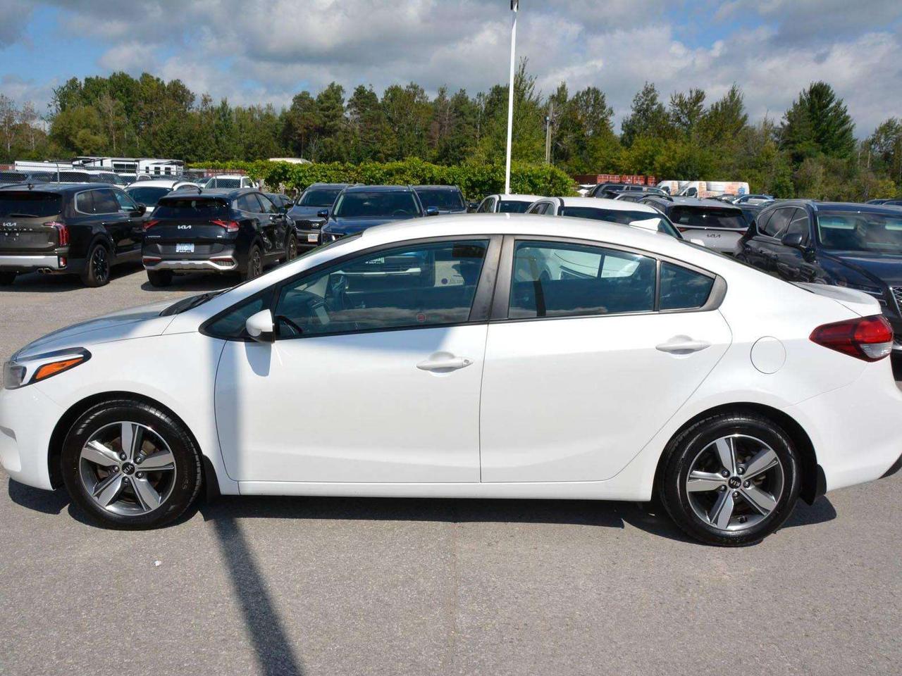 2018 Kia Forte LX Photo1