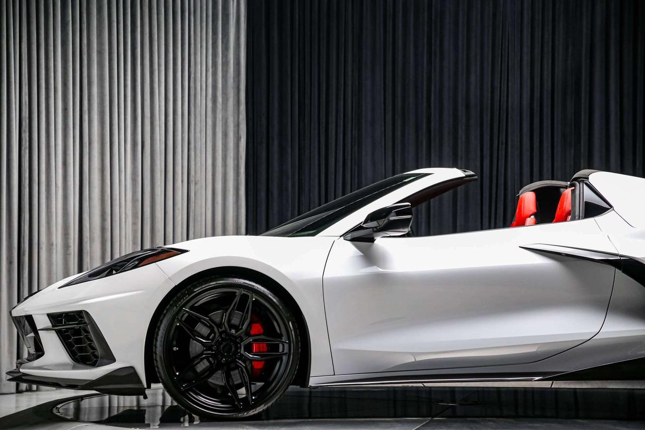 2021 Chevrolet Corvette 3LT CONVERTIBLE Z51 FRONTLIFT AEROKIT HIGHWING Photo