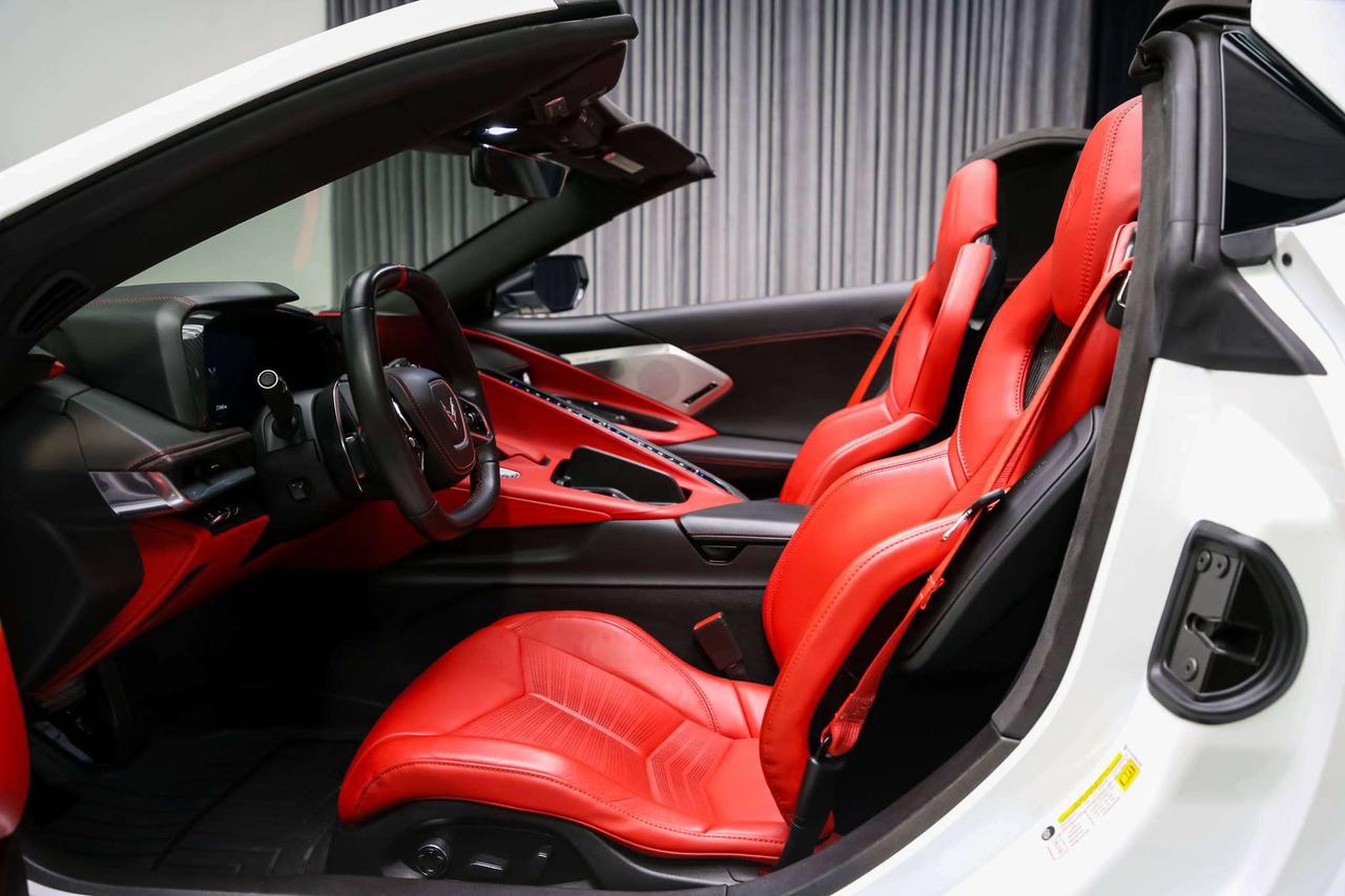 2021 Chevrolet Corvette 3LT CONVERTIBLE Z51 FRONTLIFT AEROKIT HIGHWING Photo