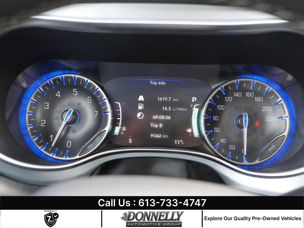 2025 Chrysler Pacifica Limited FWD Photo
