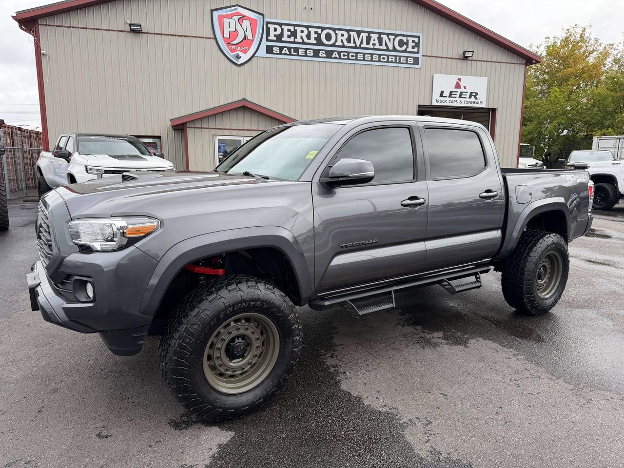 2022 Toyota Tacoma  Photo2