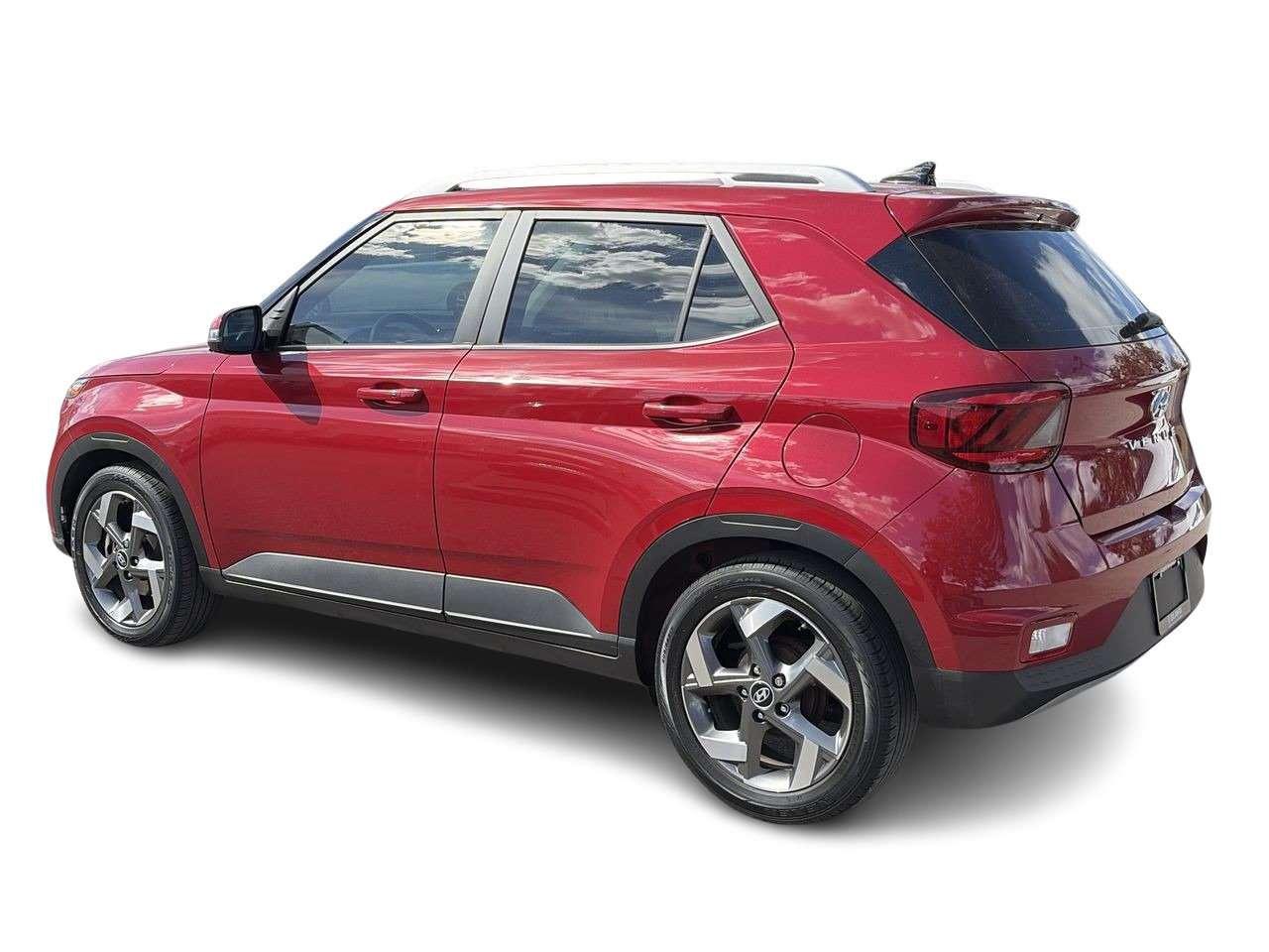 2022 Hyundai Venue FWD Trend Remote Starter  Alloy Wheels  Sun/Moonroof  Wired Apple/Android CarPlay Photo