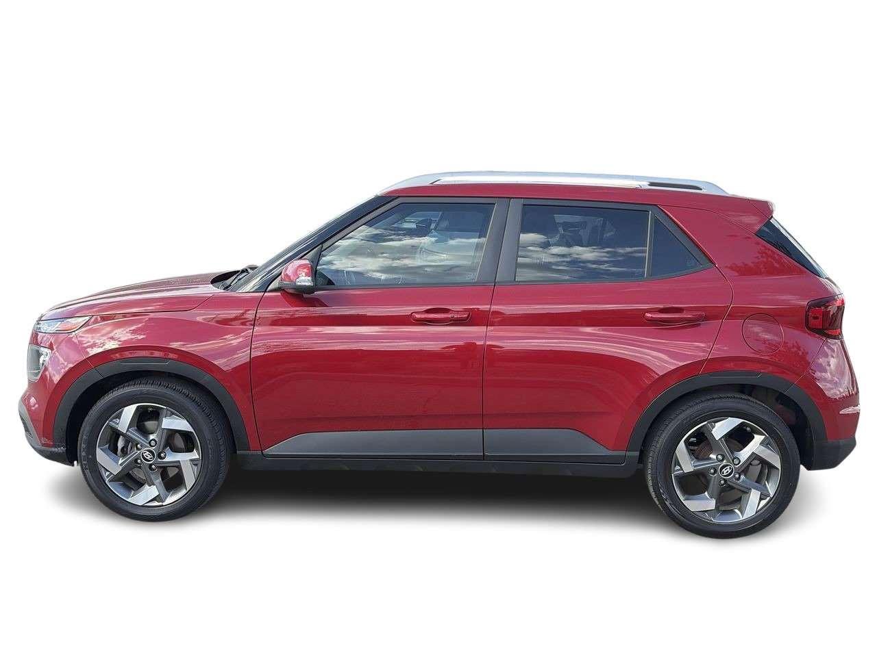 2022 Hyundai Venue FWD Trend Remote Starter  Alloy Wheels  Sun/Moonroof  Wired Apple/Android CarPlay Photo