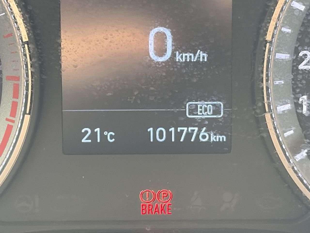 2022 Hyundai Venue FWD Trend Remote Starter  Alloy Wheels  Sun/Moonroof  Wired Apple/Android CarPlay Photo