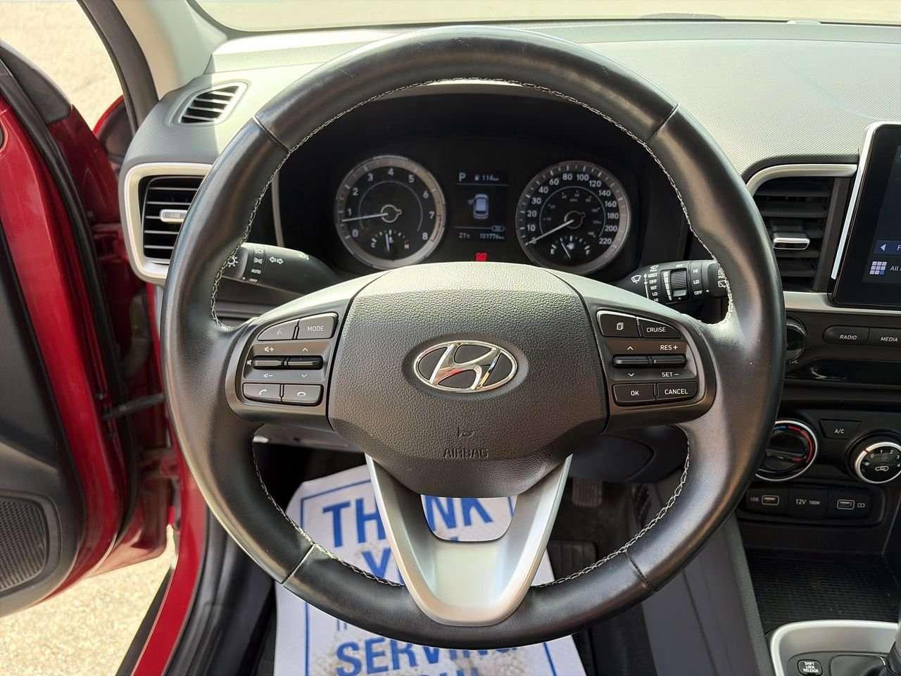 2022 Hyundai Venue FWD Trend Remote Starter  Alloy Wheels  Sun/Moonroof  Wired Apple/Android CarPlay Photo