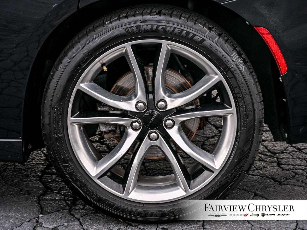 2015 Dodge Charger 4dr Sdn Road/Track RWD SUNROOF   LEATHER   NAV   HEATED/COOLED SEATS   HARMAN/KARDON   ADAPTIVE CRUISE Photo