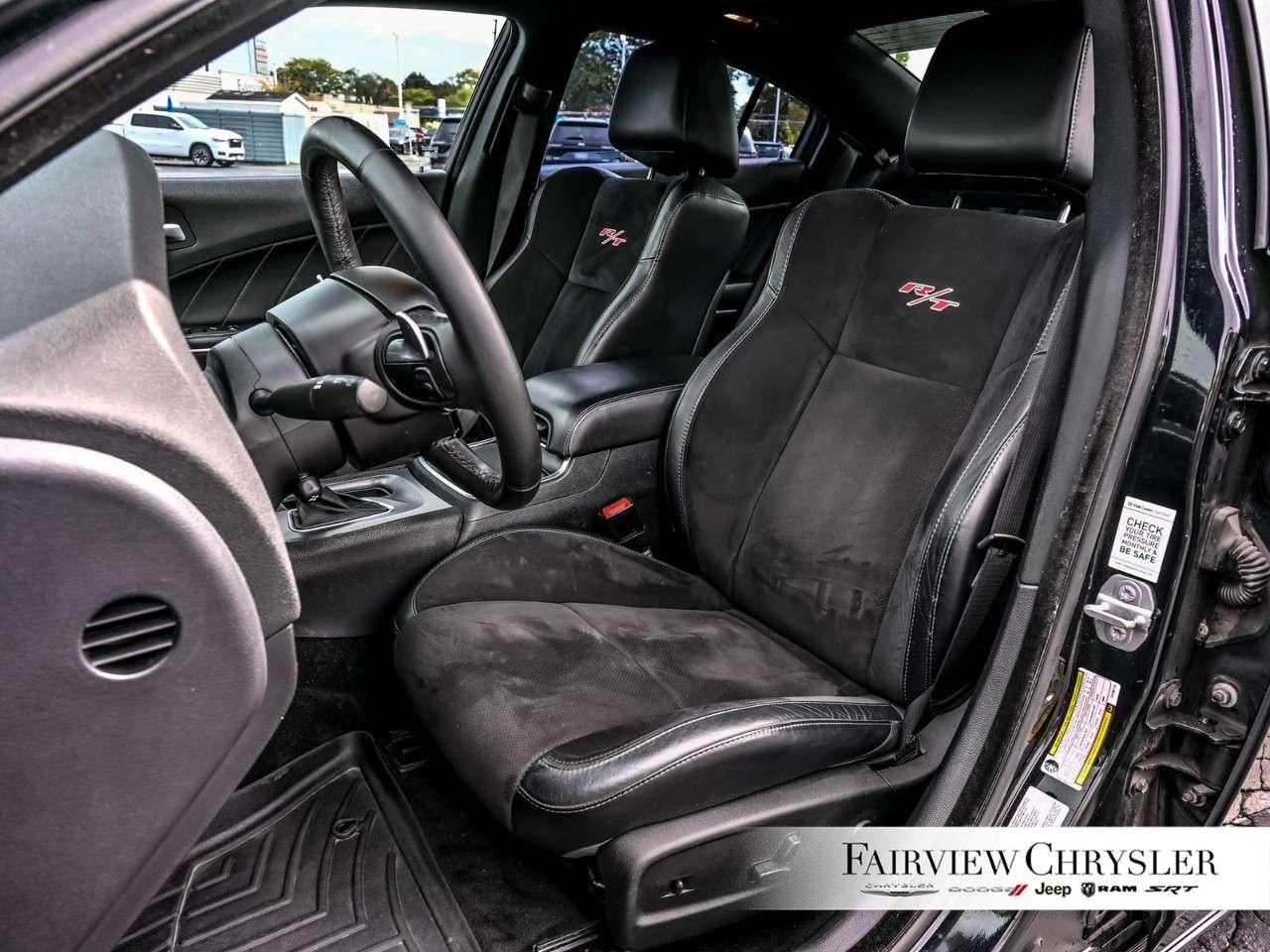2015 Dodge Charger 4dr Sdn Road/Track RWD SUNROOF   LEATHER   NAV   HEATED/COOLED SEATS   HARMAN/KARDON   ADAPTIVE CRUISE Photo