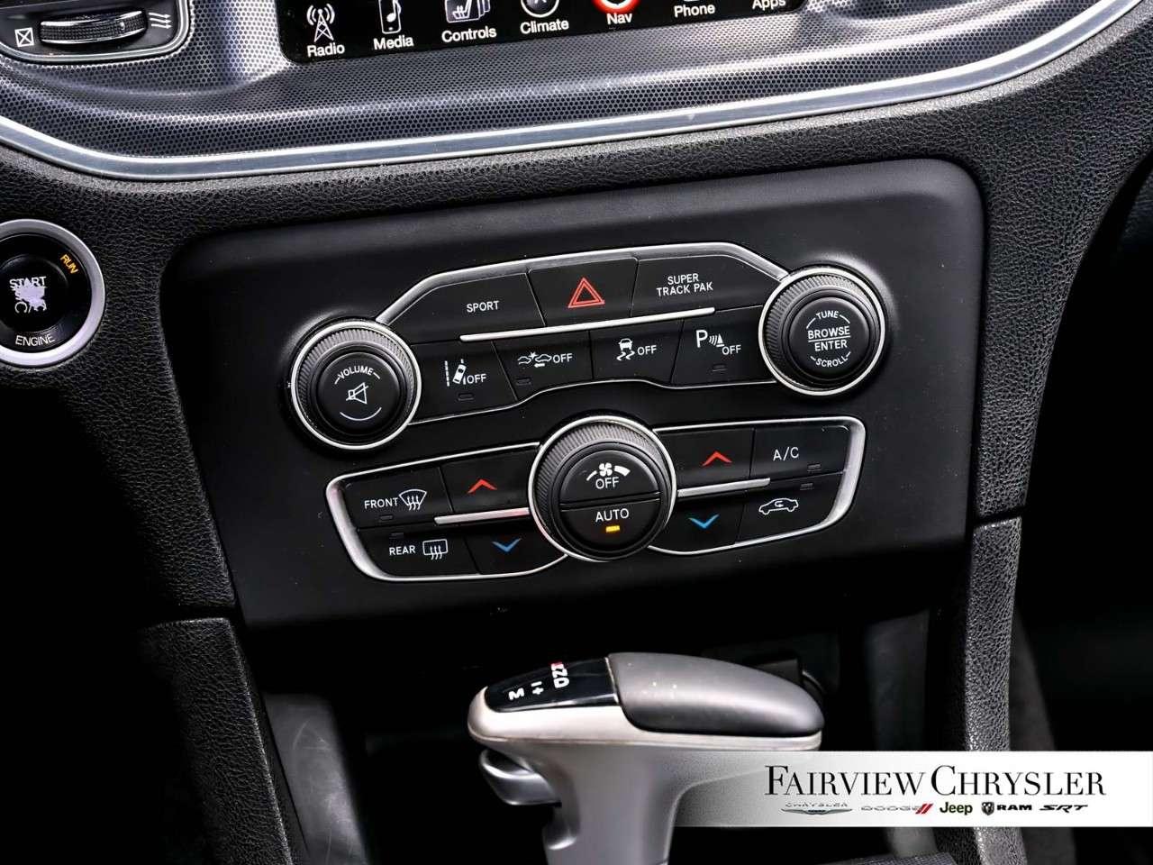 2015 Dodge Charger 4dr Sdn Road/Track RWD SUNROOF   LEATHER   NAV   HEATED/COOLED SEATS   HARMAN/KARDON   ADAPTIVE CRUISE Photo