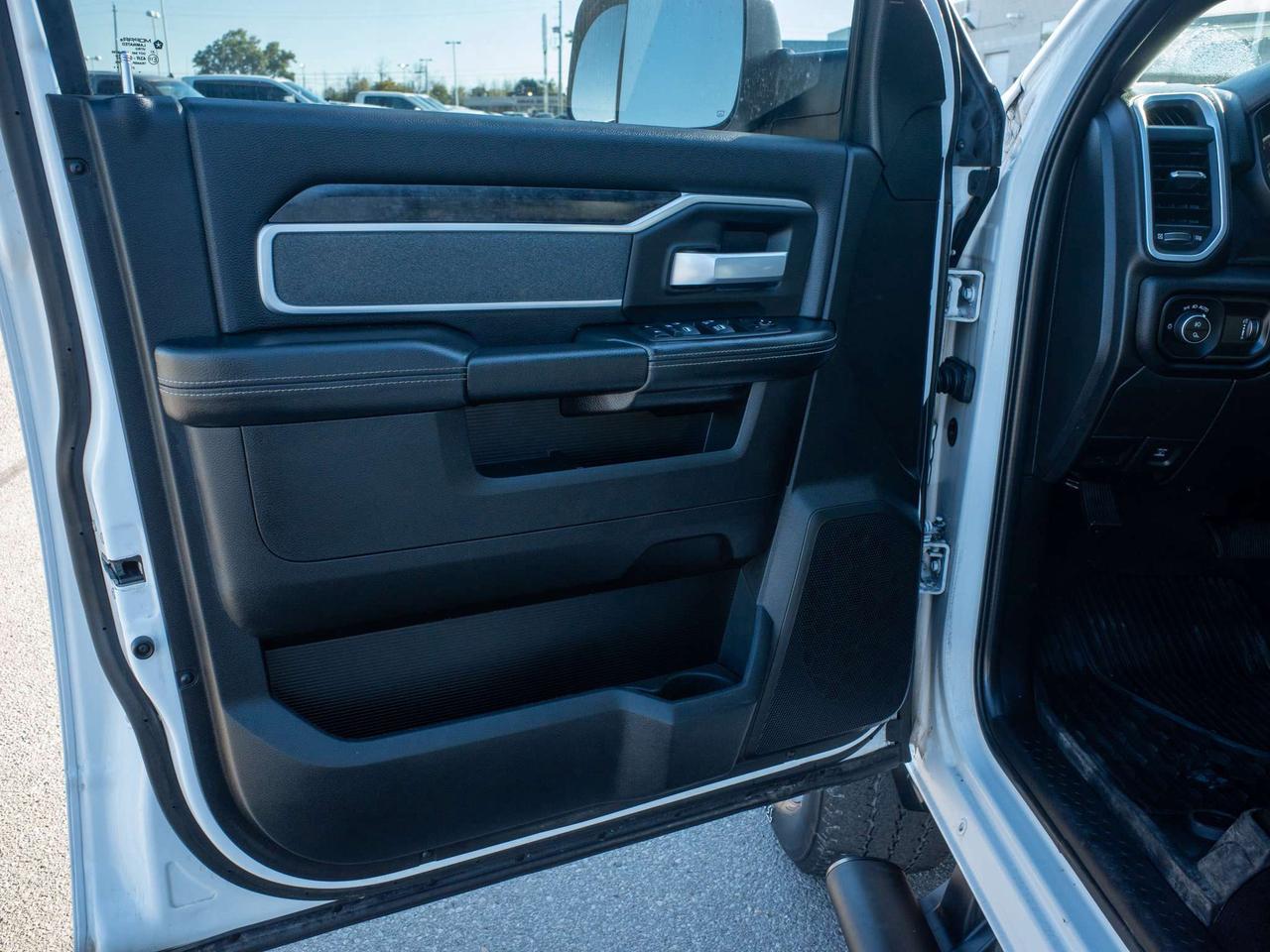 2022 RAM 2500 Big Horn - Keyless Start   Turn Signal Mirrors Photo