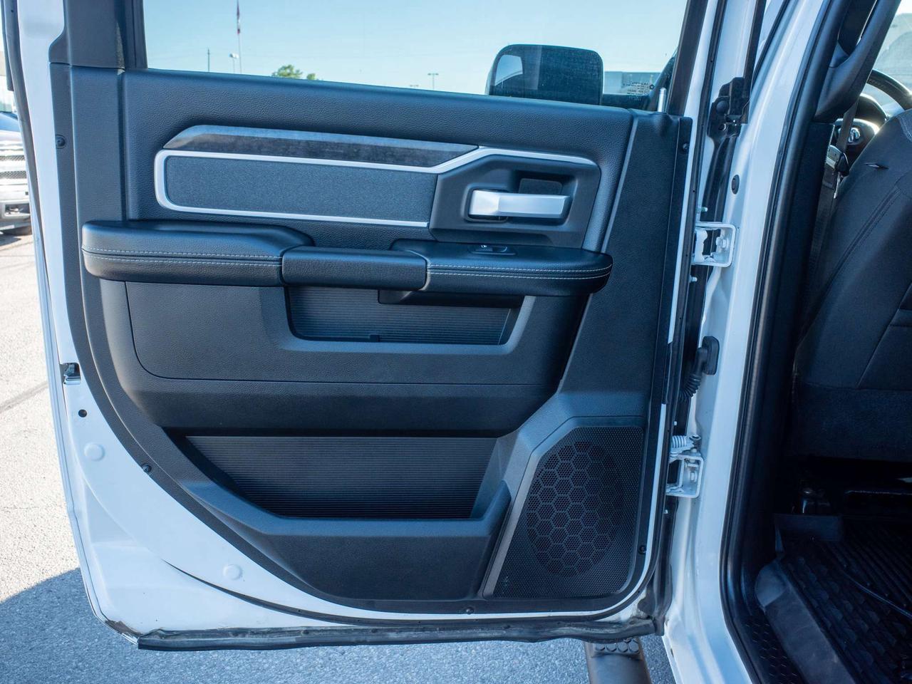 2022 RAM 2500 Big Horn - Keyless Start   Turn Signal Mirrors Photo