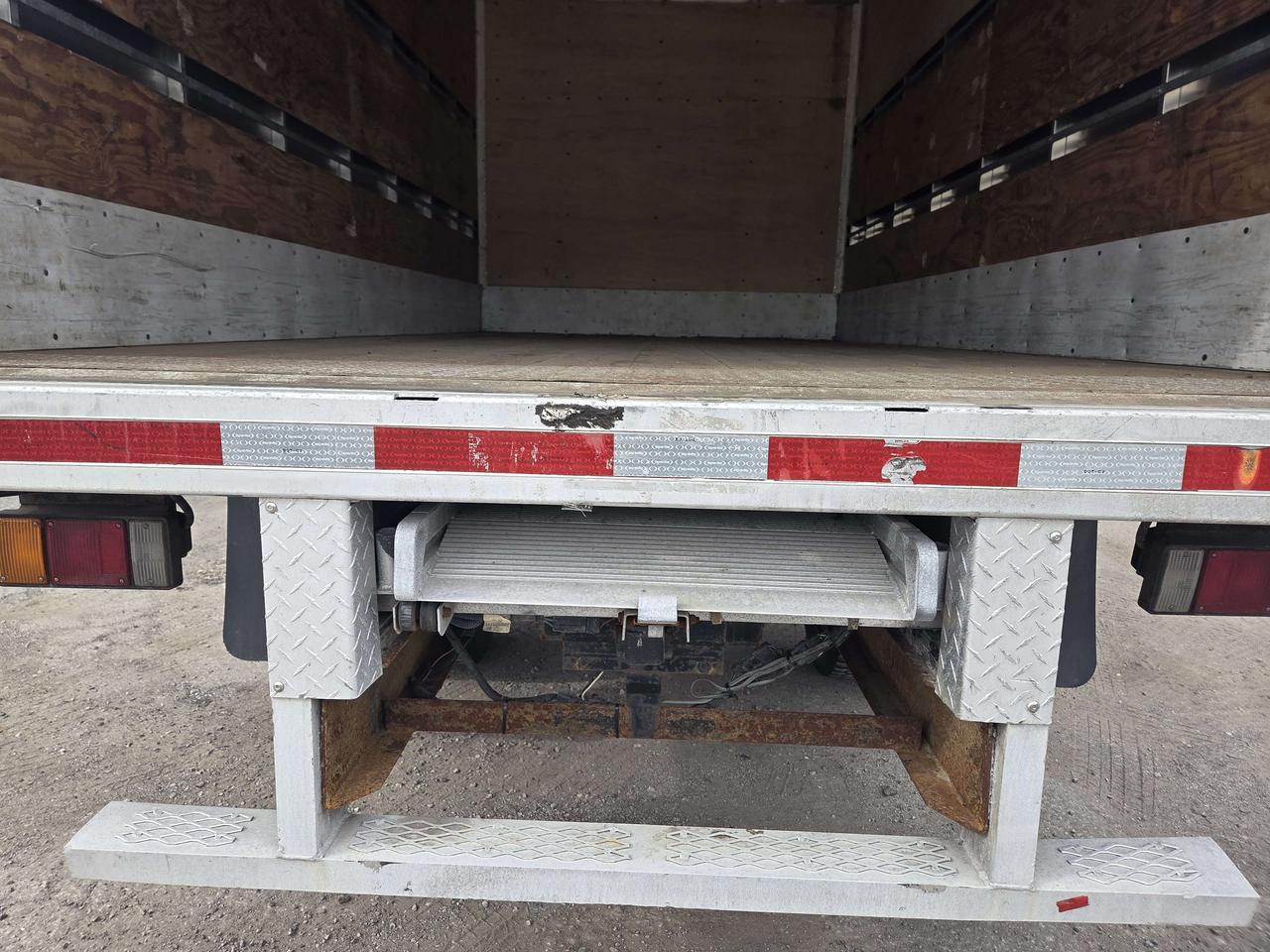 2020 Isuzu NRR Diesel - 16Ft Box + Ramp - FLE007 Photo