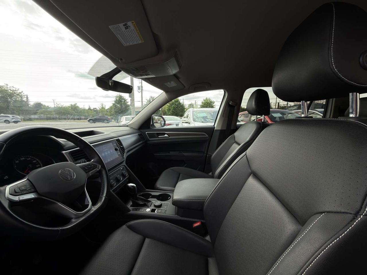 2021 Volkswagen Atlas Comfortline AWD Pearl White   7 Pass   Leather   Blind Spot Photo
