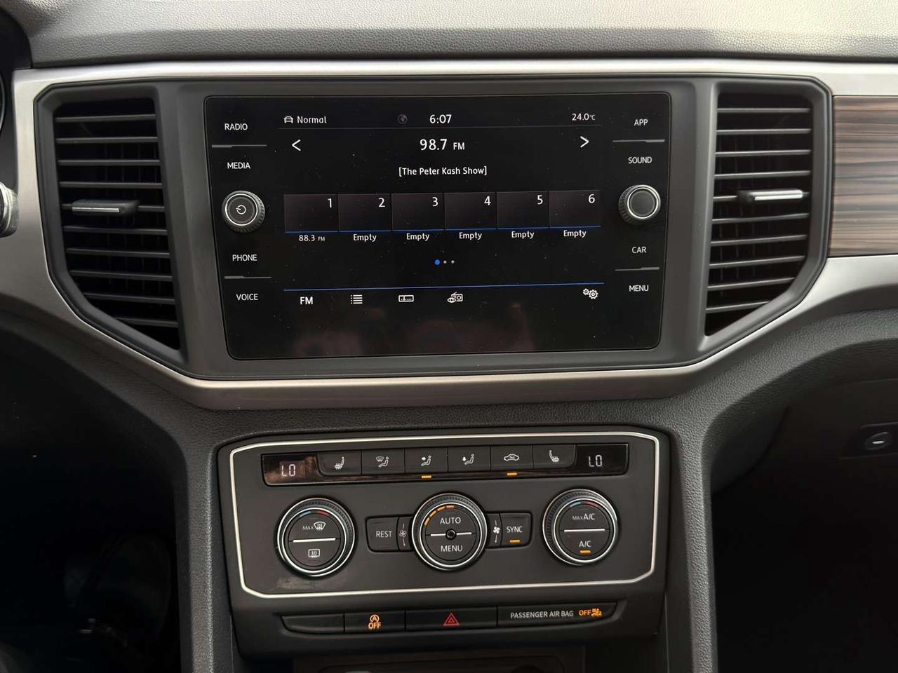 2021 Volkswagen Atlas Comfortline AWD Pearl White   7 Pass   Leather   Blind Spot Photo