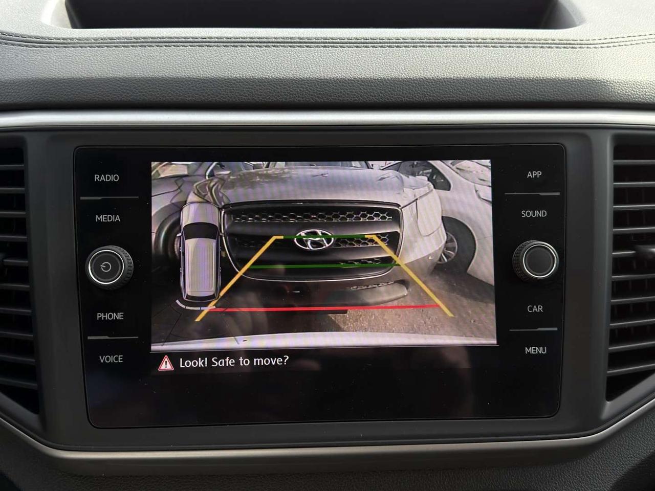 2021 Volkswagen Atlas Comfortline AWD Pearl White   7 Pass   Leather   Blind Spot Photo